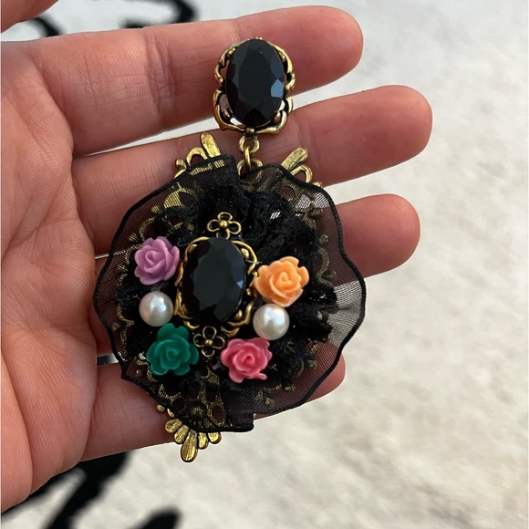 Dolce and Gabbana haute couture inspired earrings - Picture 2 of 4